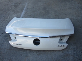 Mercedes Benz S63 Coupe 2 Door Trunk lid  Deck Lid Small Crack  Deck lid - S63 AMG